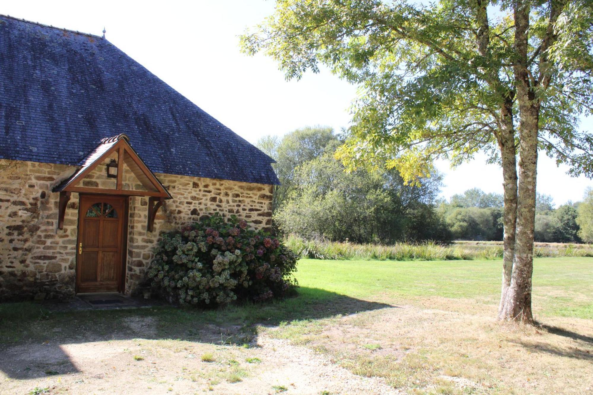 Chateau De Lannouan Landevant Bagian luar foto